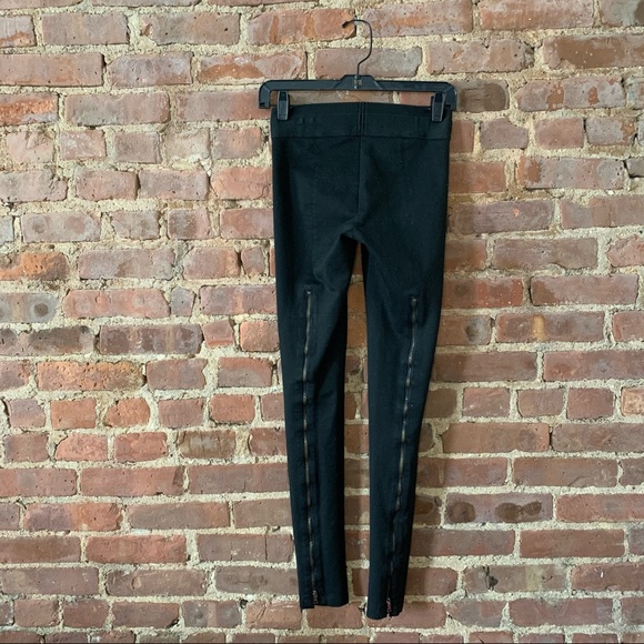 Vintage BCBGMaxAzria Black Mid Rise Legging w/ Back Leg Zippers - Picture 5 of 11